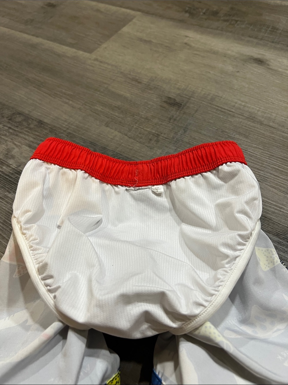 Mini Boden shark swim trunks size 6-7 - Picture 8 of 9